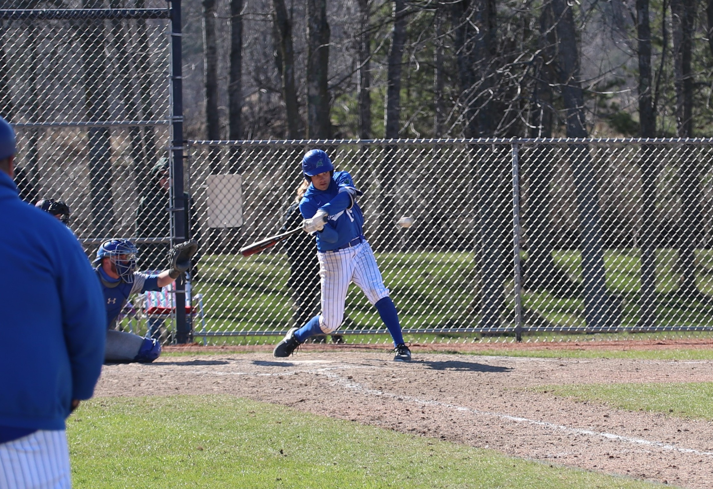 Tanner Halvorson mid swing