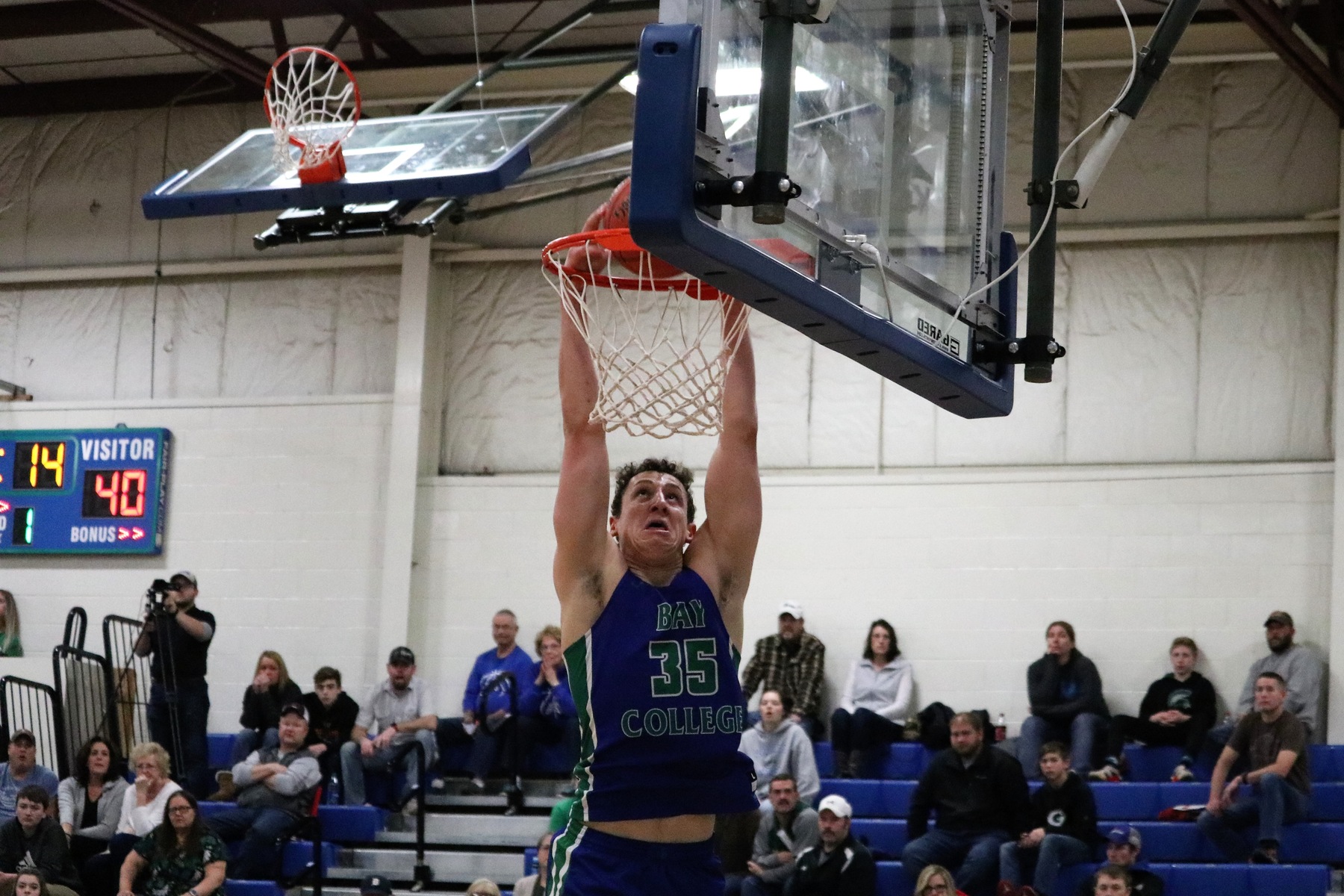 Christian Alexander dunks the ball