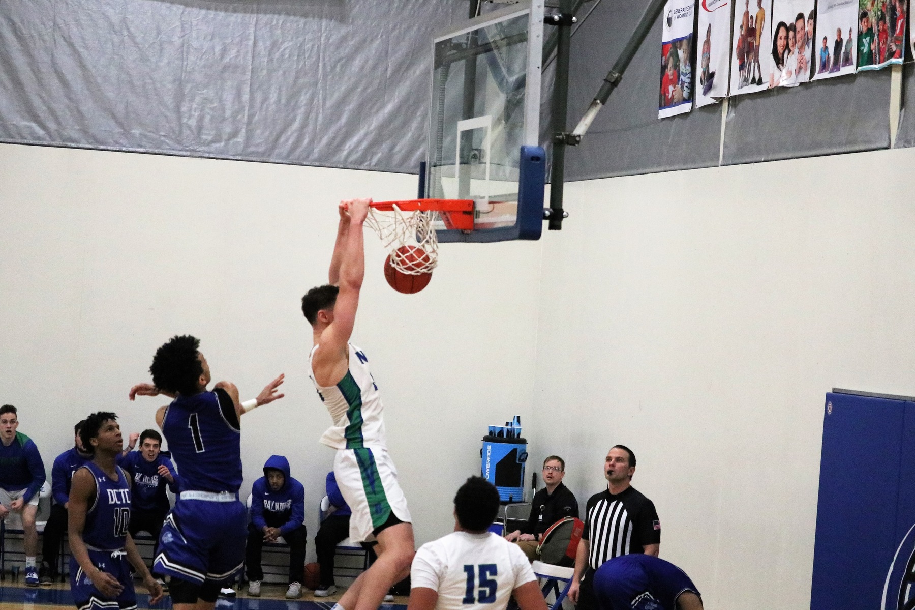 Christian Alexander dunking the ball