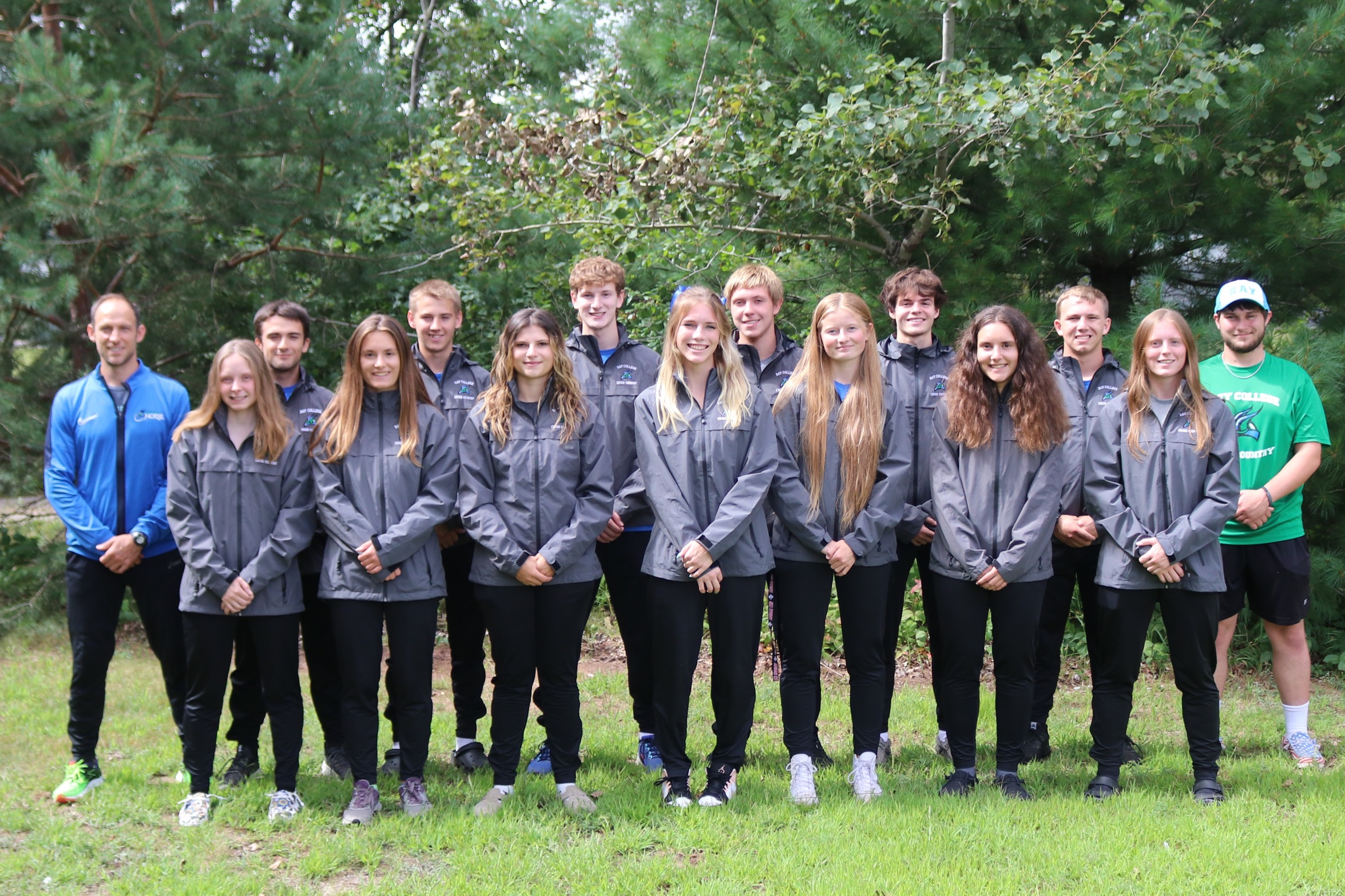 2024 Men's and Women's Cross Country Team